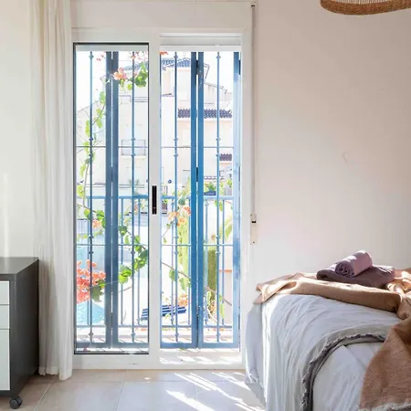With Private Garden 200m From The Sea Tatil Evi