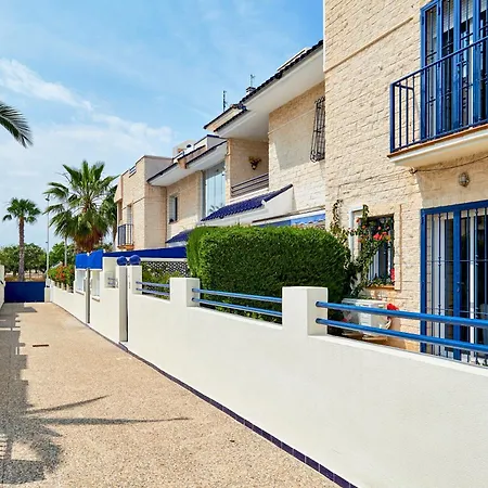 With Private Garden 200m From The Sea Feriehus Torrevieja