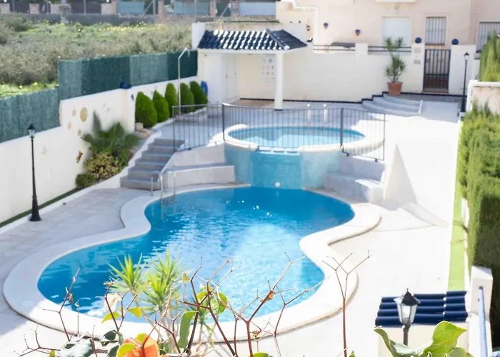 With Private Garden 200m From The Sea *
